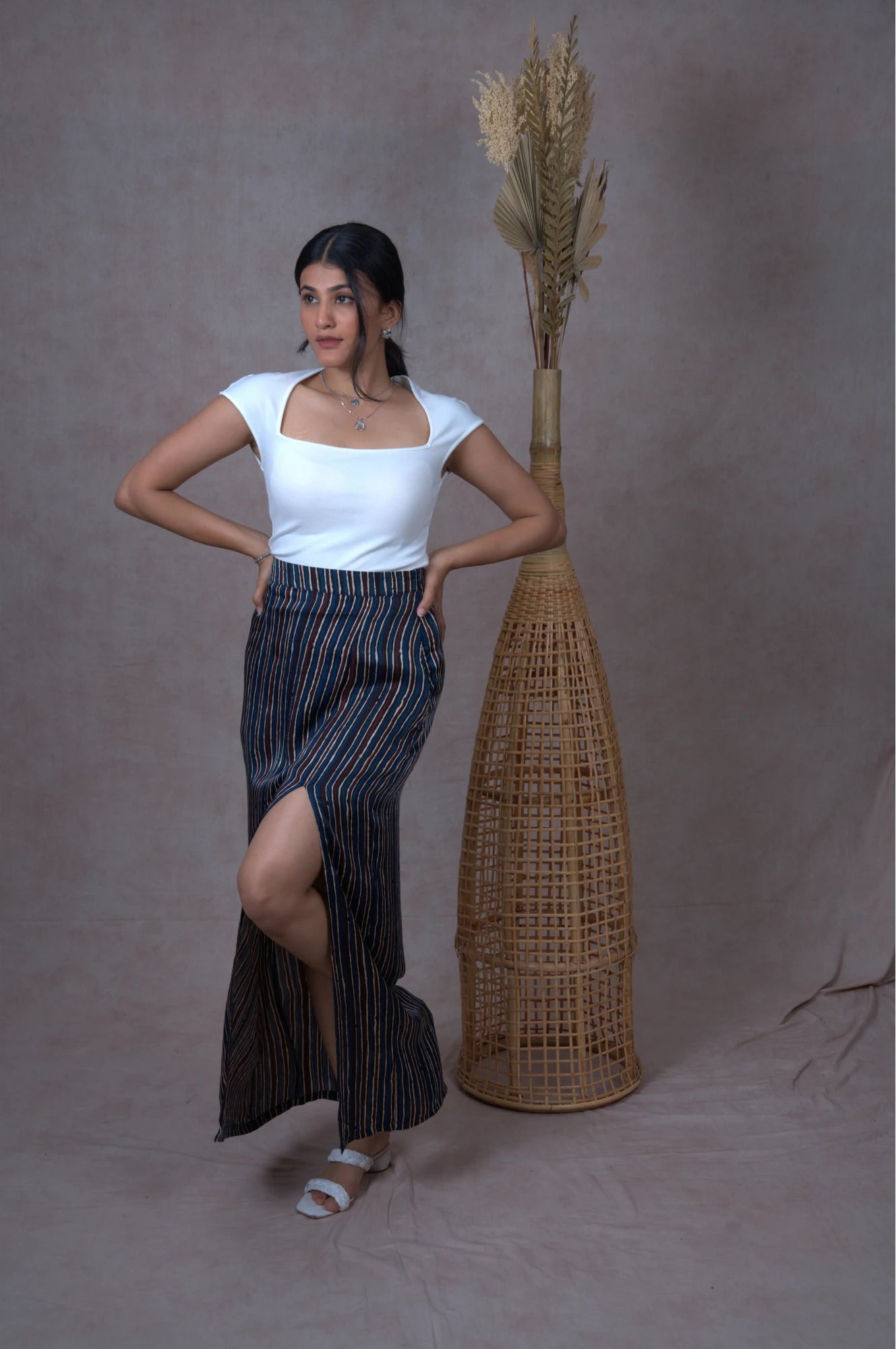 Mist and Dusk Slit Skirt